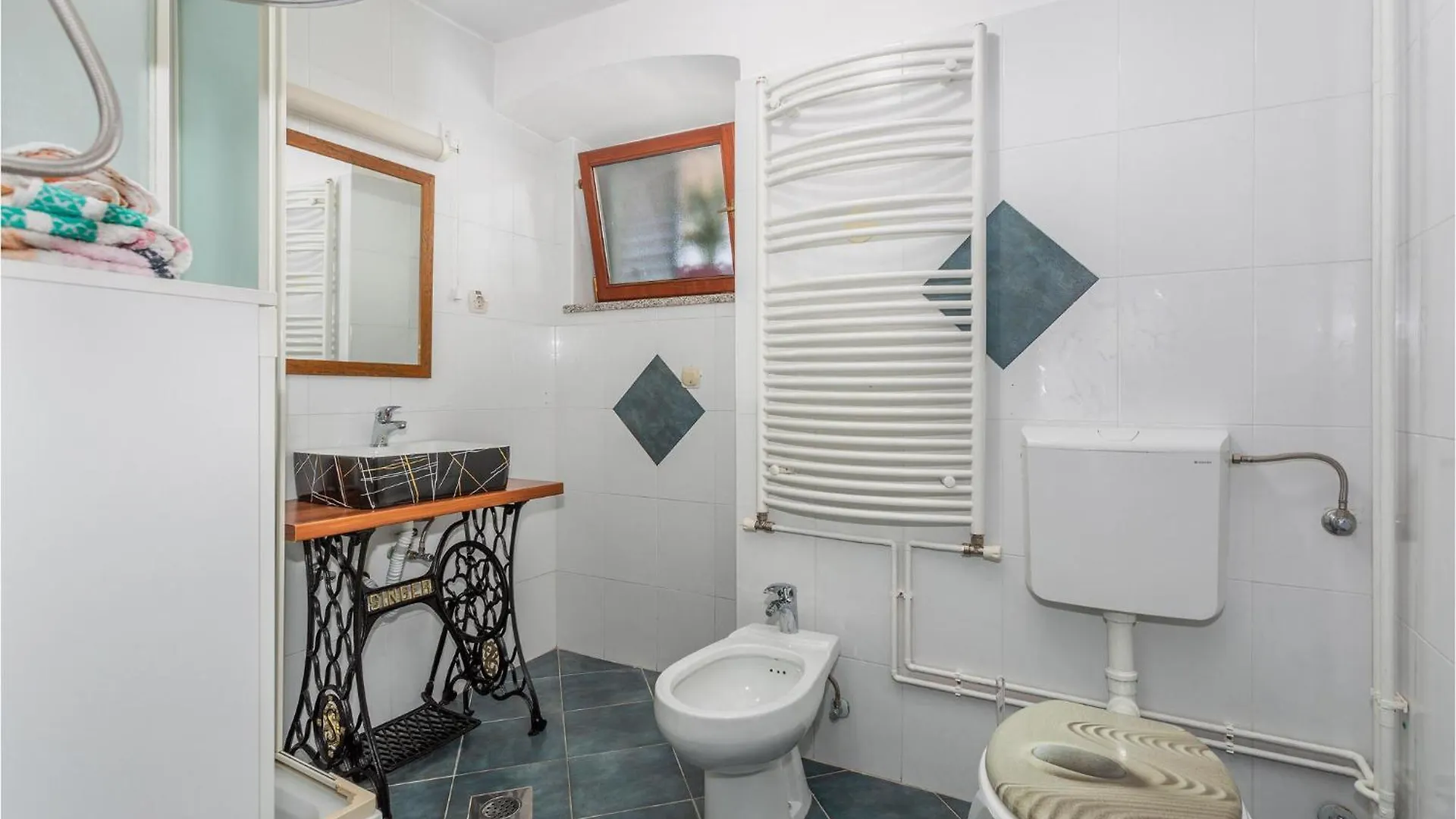 Gorgeous Apartment In Kastav With Kitchen