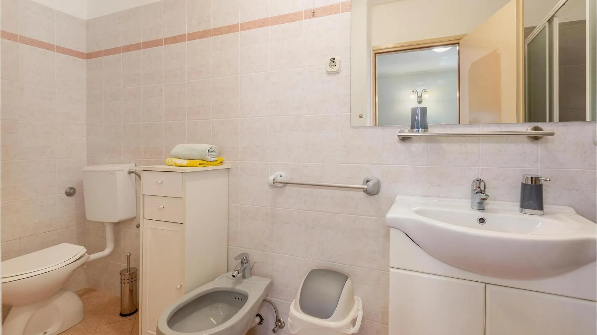 Gorgeous Apartment In Kastav With Kitchen